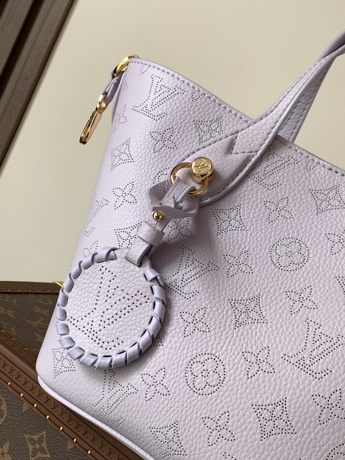 LOUIS VUITTON LV 25S BLOSSOM BAG 20 IN MISTY PURPLE CALFSKIN GOLD HARDWARE