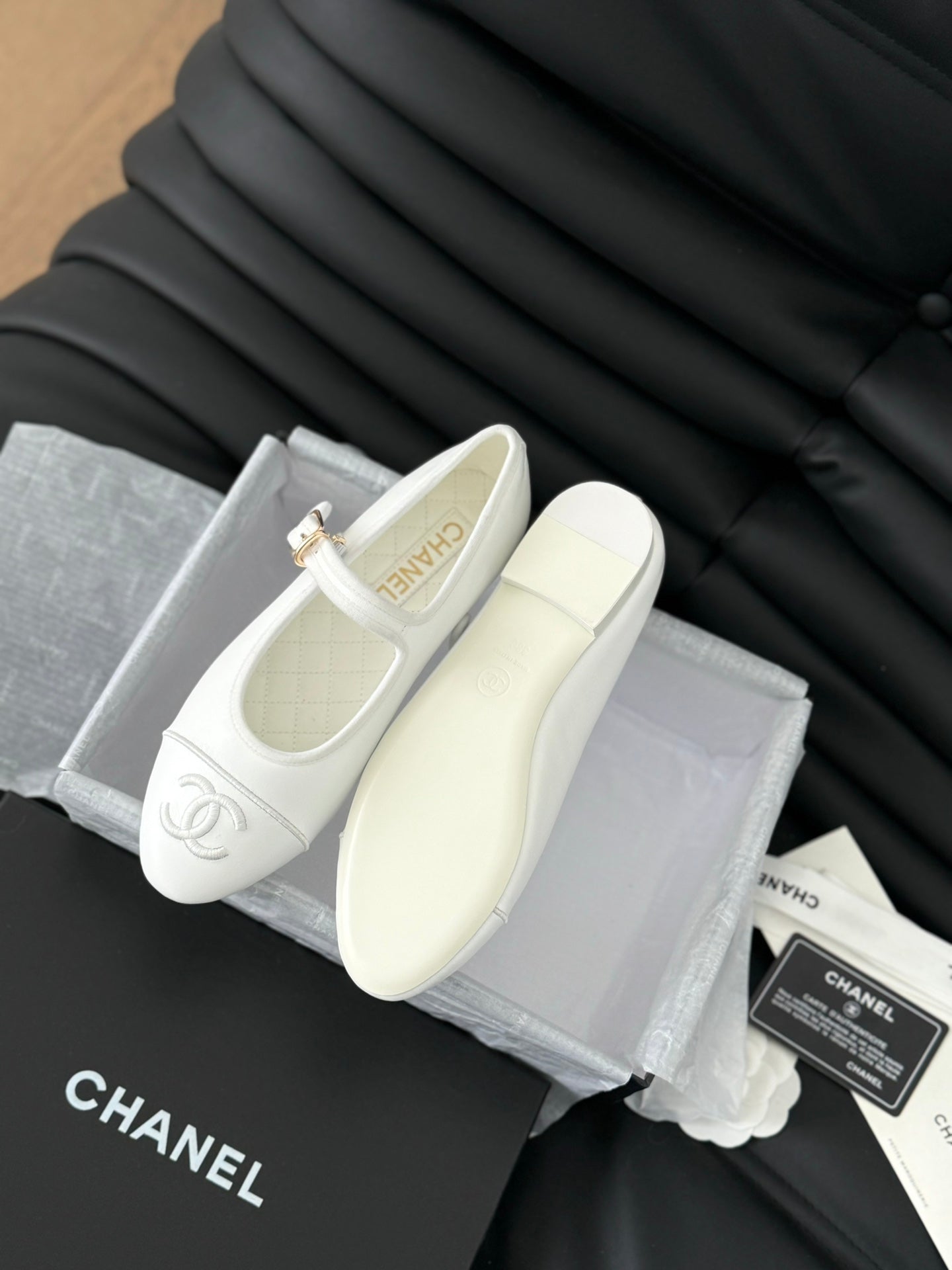 CHANEL MARY JANE SHOES IN WHITE LAMBSKIN