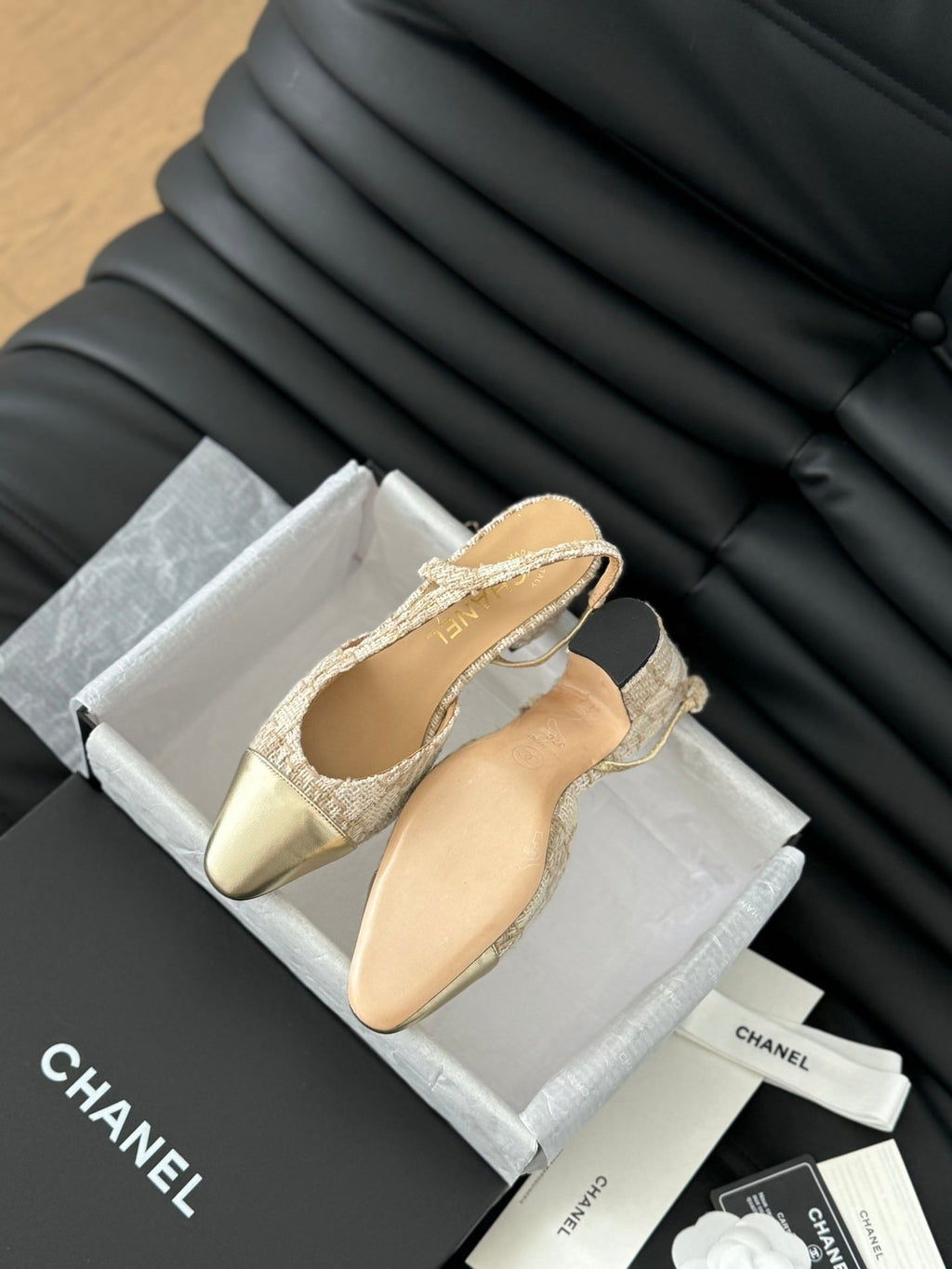 CHANEL HIGH SLINGBACK IN BEIGE CREAM TWEED AND GOLDEN LAMBSKIN