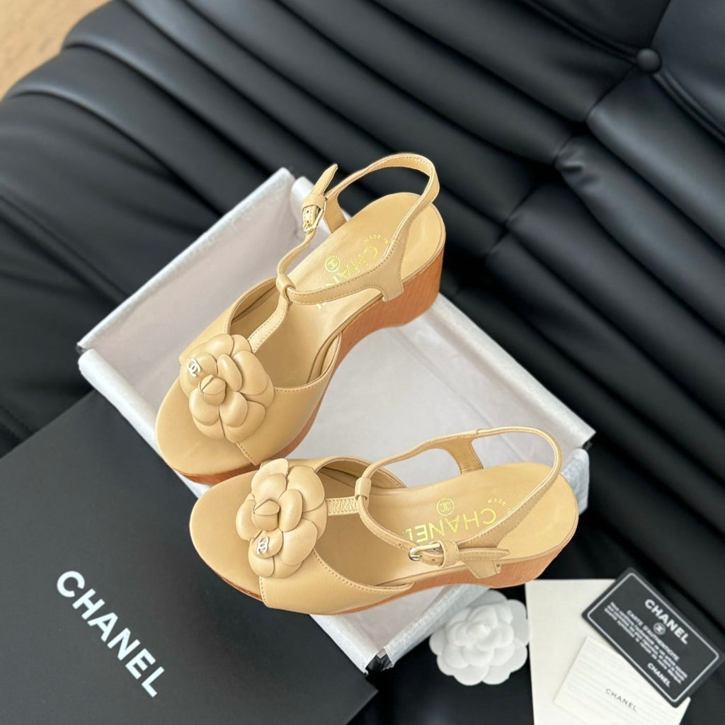 CHANEL Double C New Wood Grain Platform Sandal  Tan Brown Lambskin