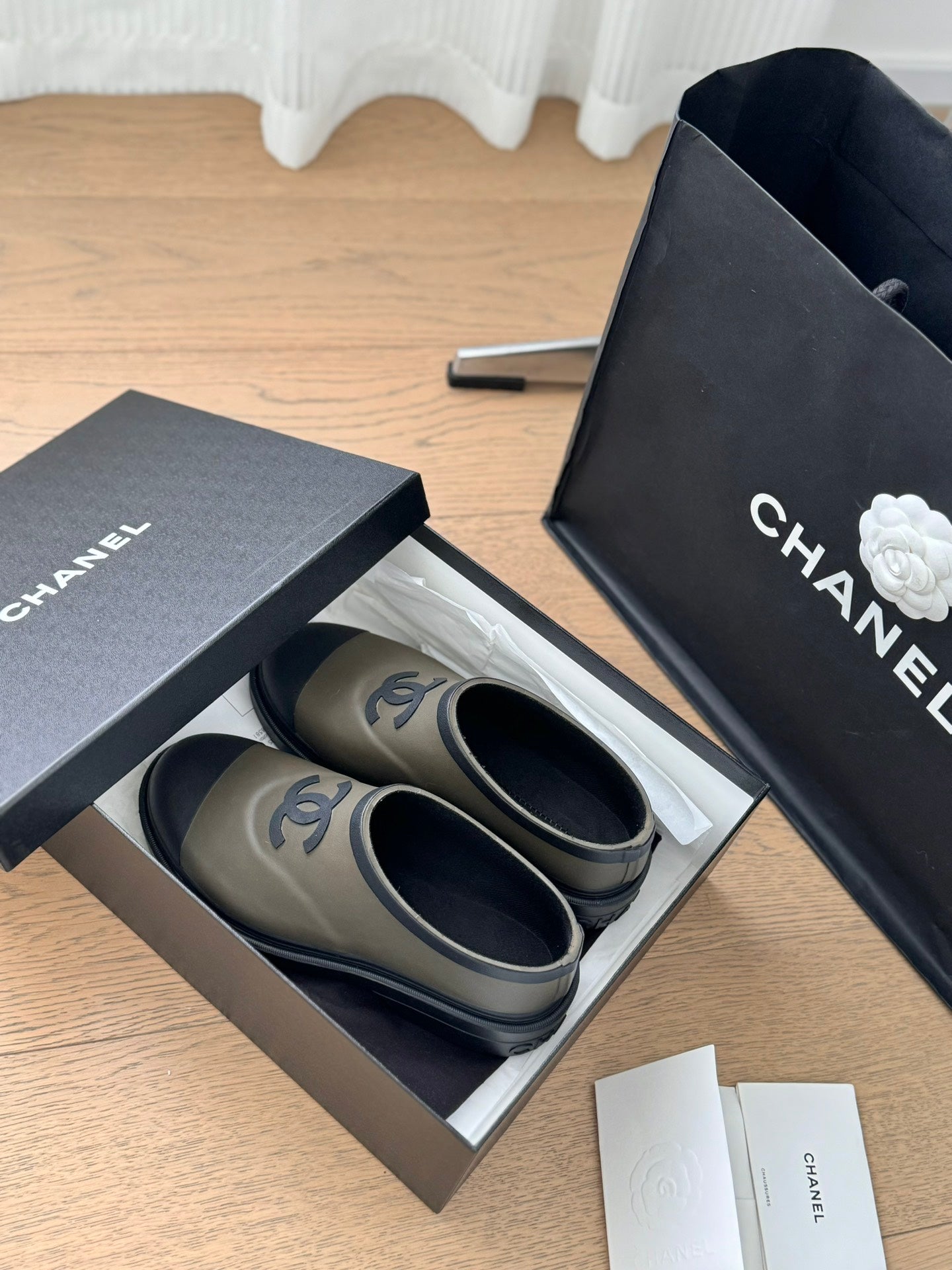 CHANEL SHORT BOOTS IN MOCHA BROWN MIX BLACK RUBBER