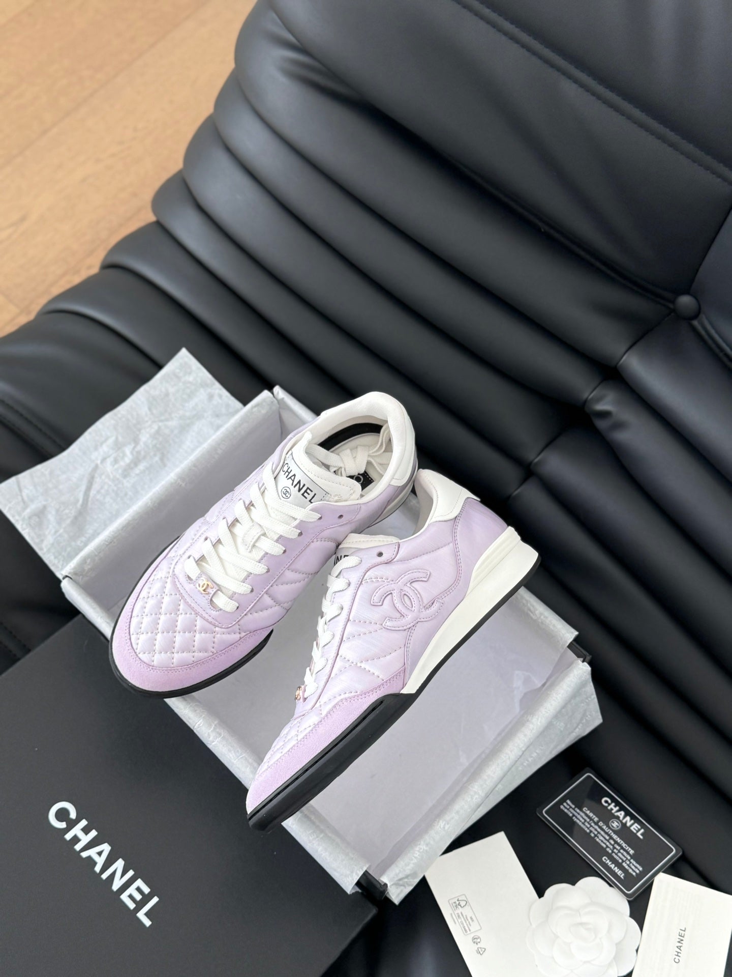 CHANEL SNEAKER IN PALE PURPLE MIX WHITE EMBROIDERED LAMBSKIN