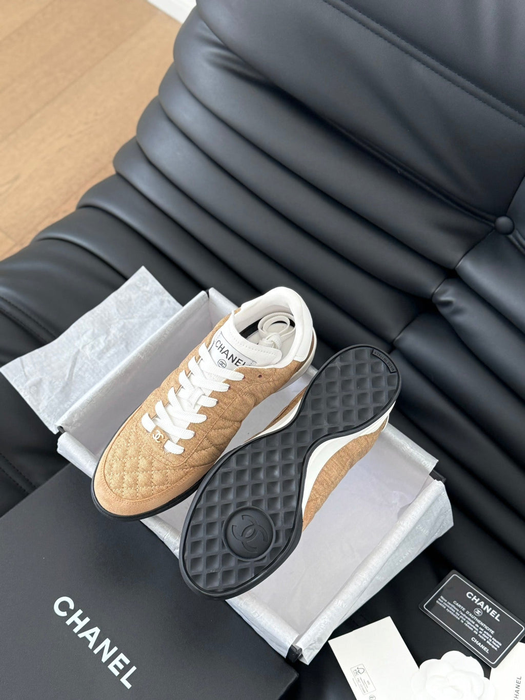 CHANEL SNEAKER IN PEANUT BROWN MIX WHITE EMBROIDERED LAMBSKIN