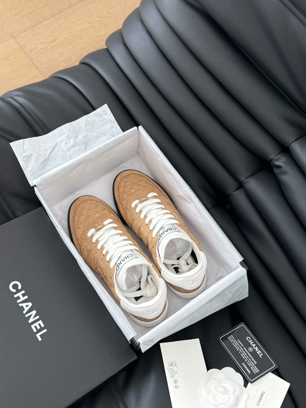 CHANEL SNEAKER IN PEANUT BROWN MIX WHITE EMBROIDERED LAMBSKIN