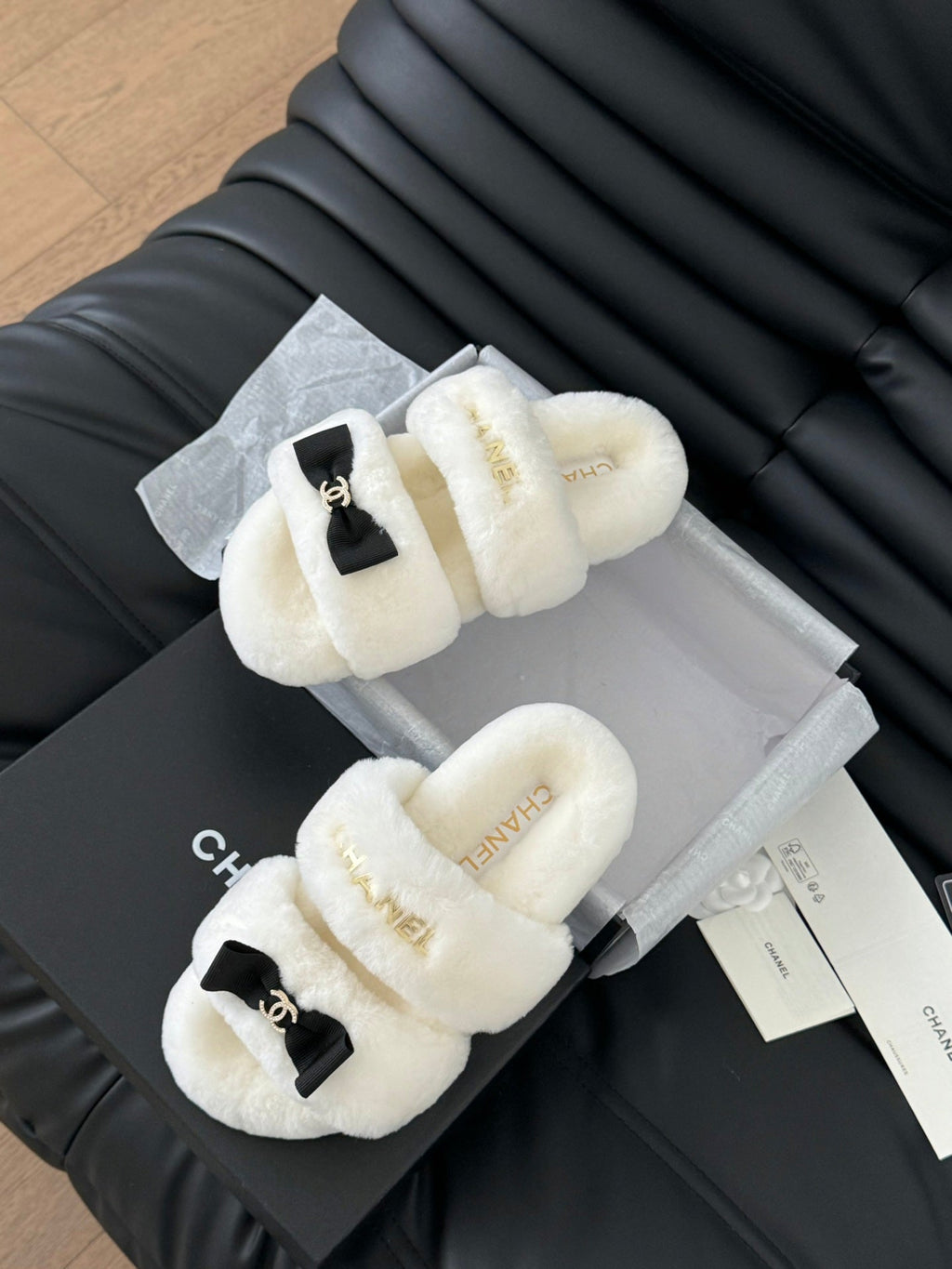 CHANEL DAD SANDAL MULE IN WHITE FLEECE WITH GOLD HARDWARE