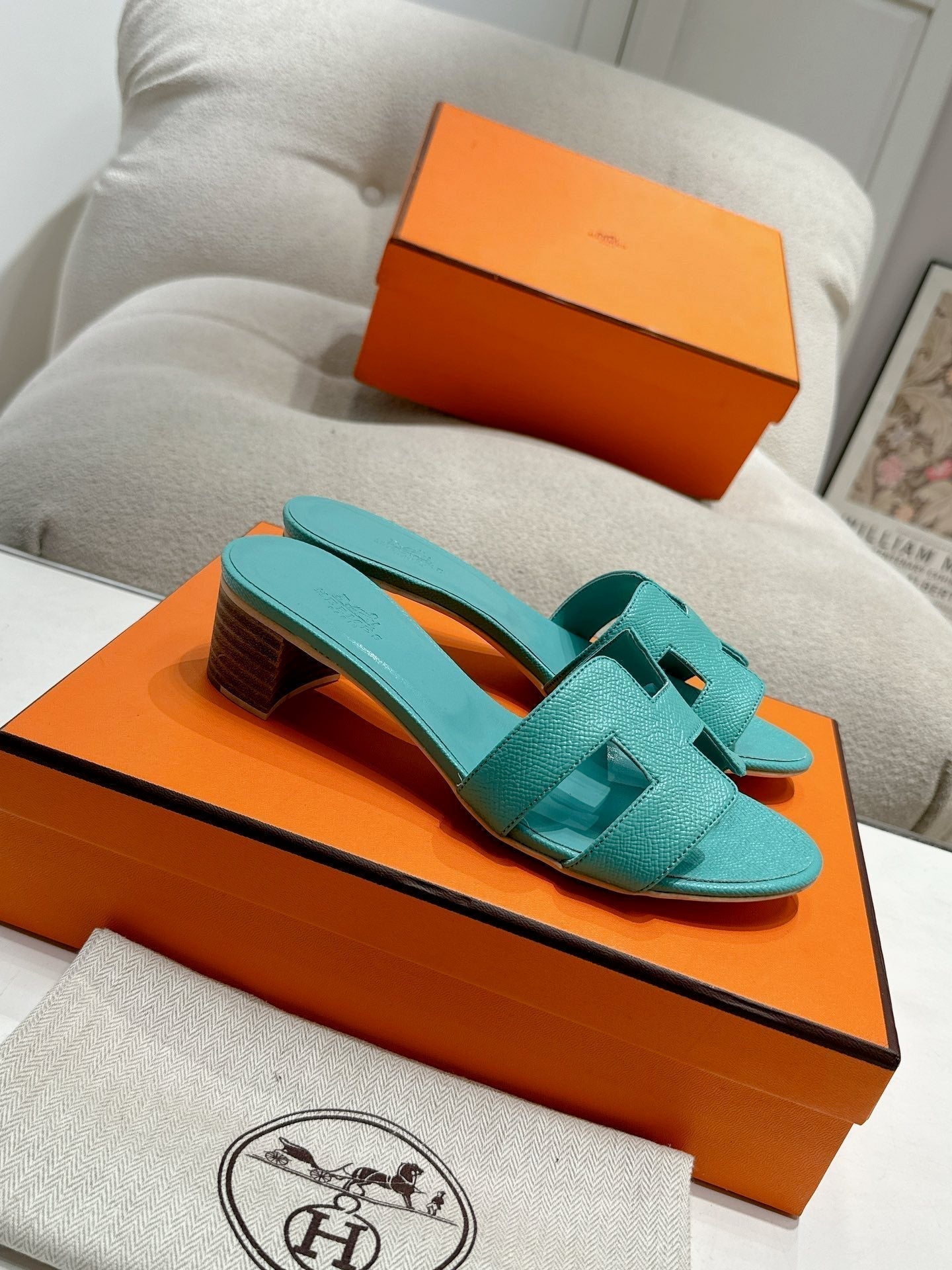 HERMES 0ASIS SANDAL SKY BLUE CALFSKIN CLASSIC