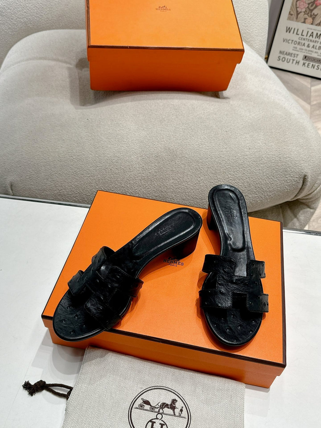 HERMES 0ASIS SANDAL BLACK CALFSKIN SPECIAL