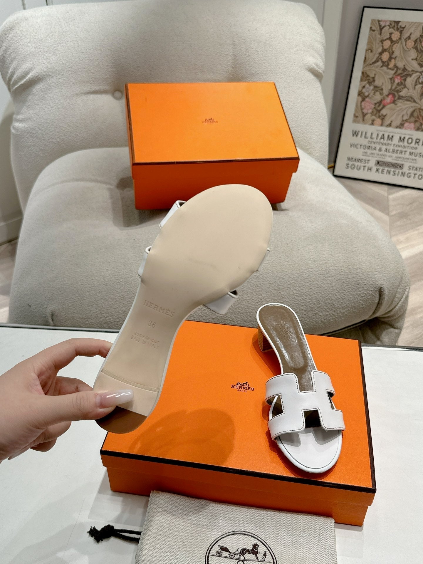 HERMES 0ASIS SANDAL WHITE MIX BROWN CALFSKIN CLASSIC