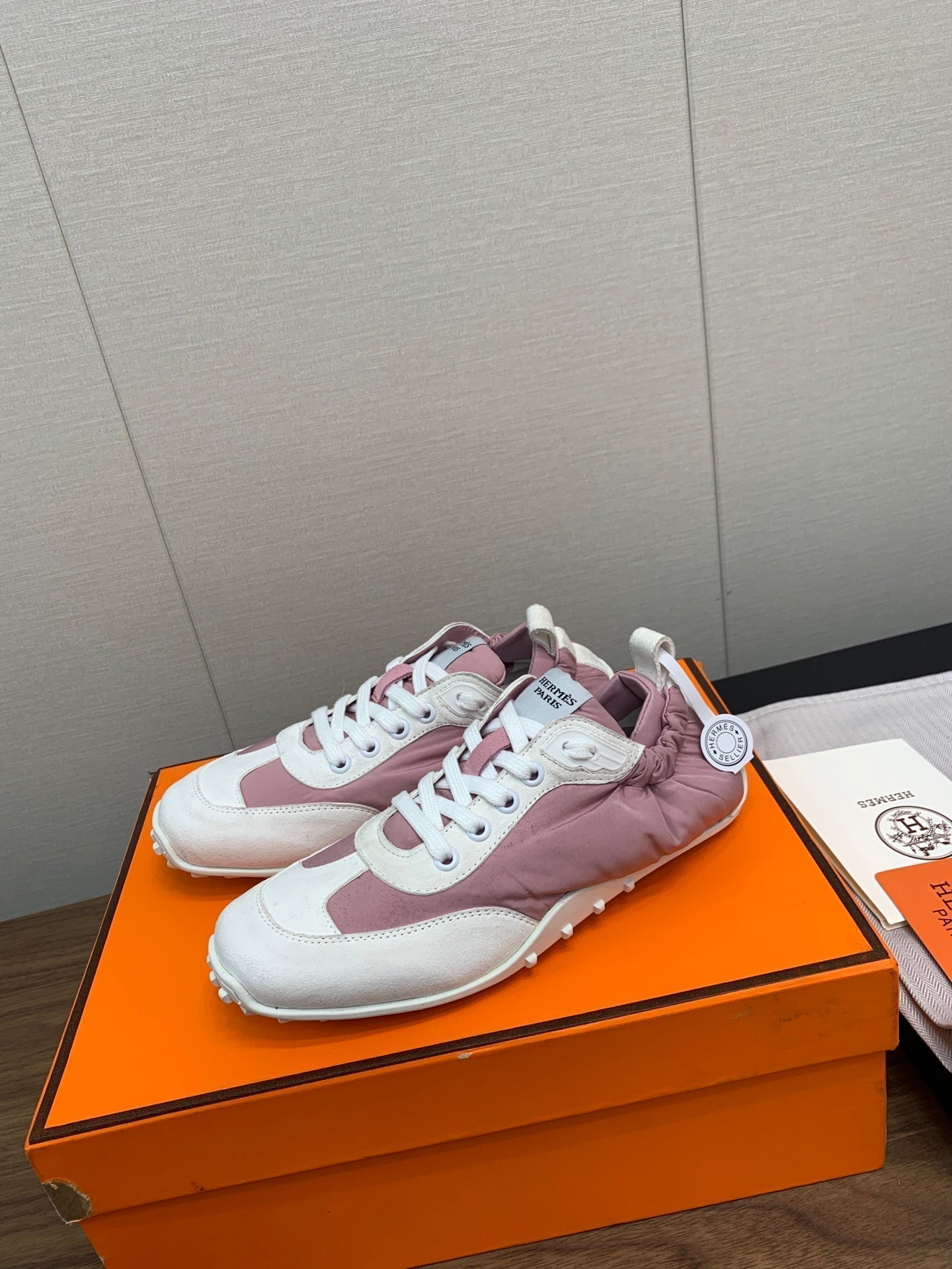 HERMES SKATEBOARD SHOES LIGHT GRAY MIX DARK PINK CALFSKIN