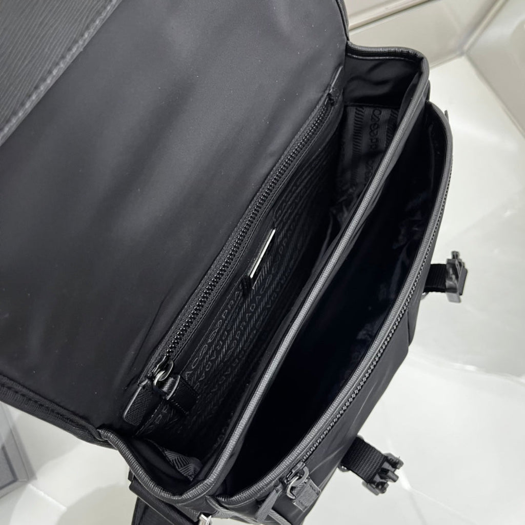 PRADA 26 SHOULDER BAG IN BLACK RE-NYLON AND SAFFIANO LEATHER