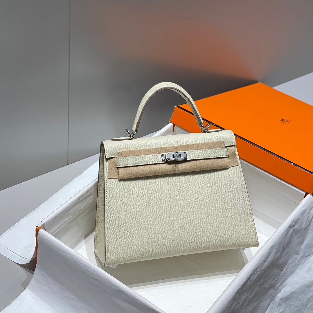 HERMES KELLY 25CM IN NATA EPSOM CALFSKIN SILVER HARDWARE