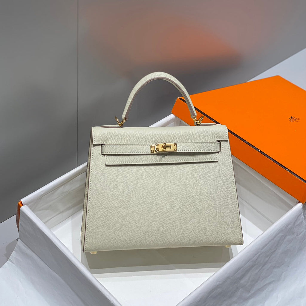 HERMES KELLY 25CM IN NATA EPSOM CALFSKIN GOLD HARDWARE
