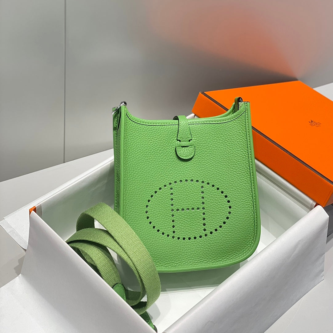 HERMES MINI NEO 18 EVELYNE BAG IN LIGHT GREEN GRAINED CALFSKIN