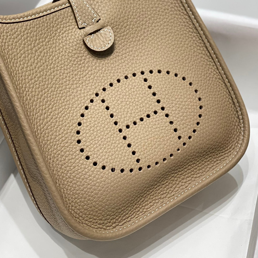 HERMES MINI NEO 18 EVELYNE BAG IN TORTILLA BROWN GRAINED CALFSKIN