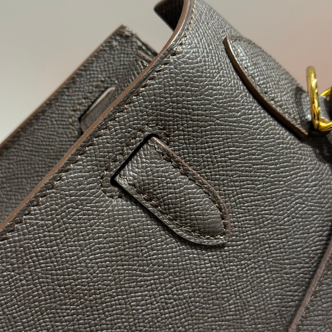 HERMES KELLY 28CM IN EBENE EPSOM CALFSKIN GOLD HARDWARE