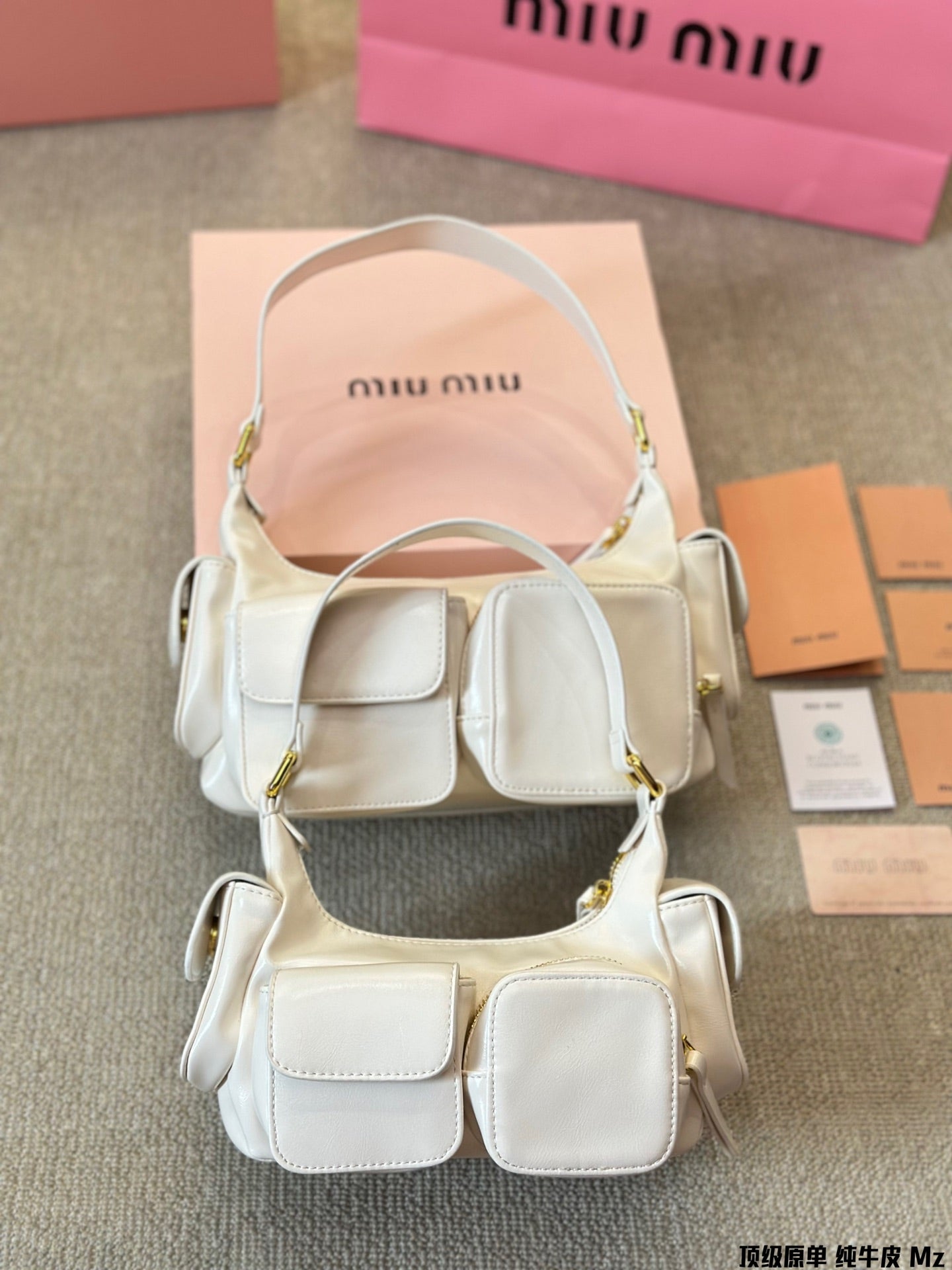PUCKET BAG IN WHITE CALFSKIN