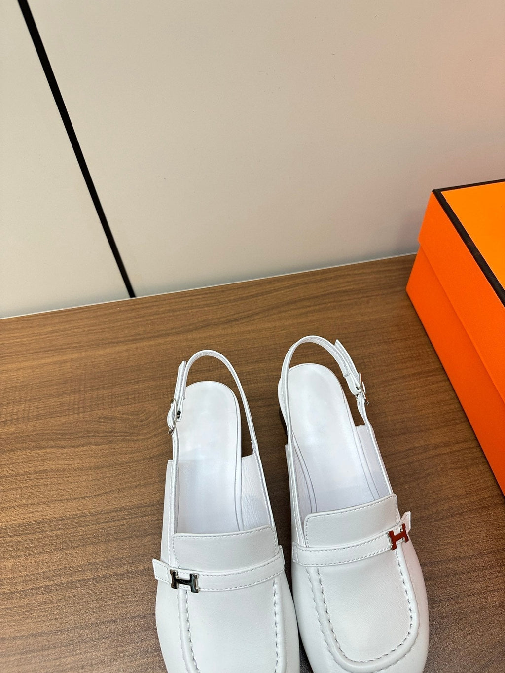 HERMES Infinie 50 pump white