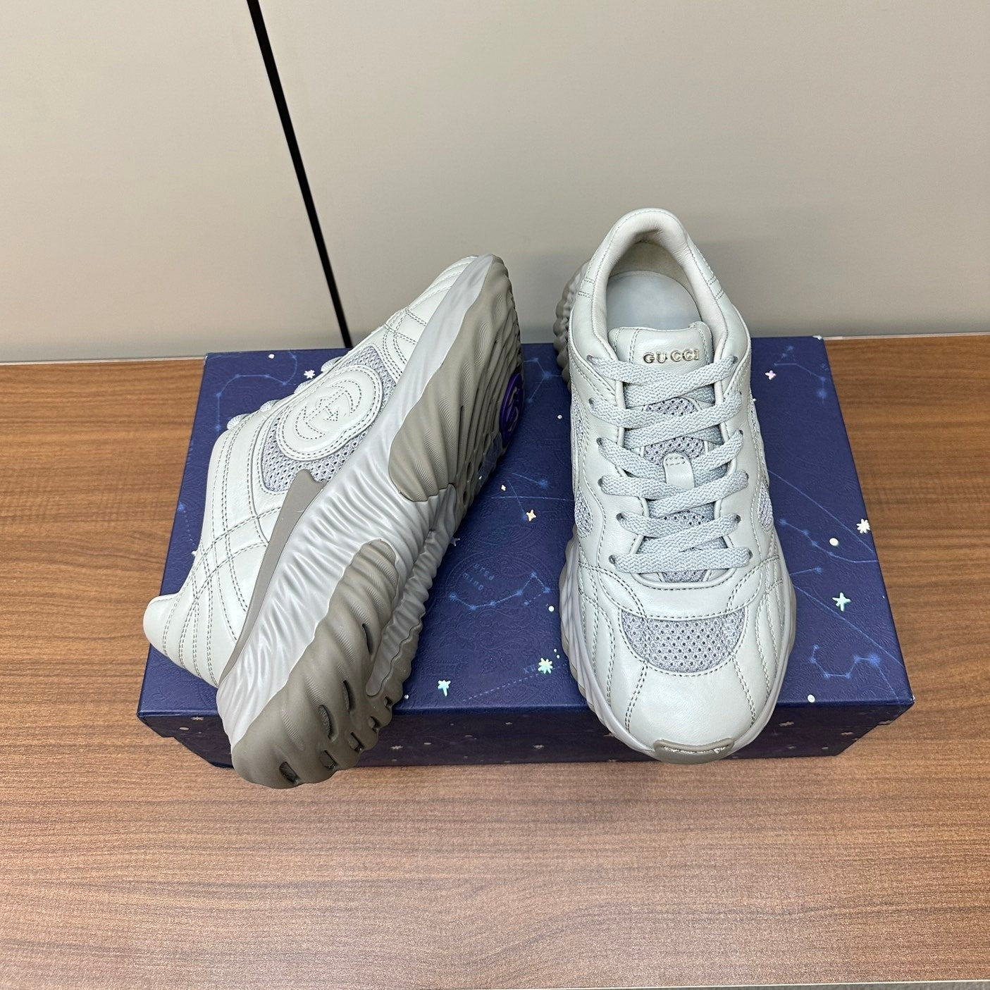 GUCCI Ripple Leather Sneakers White Pearl