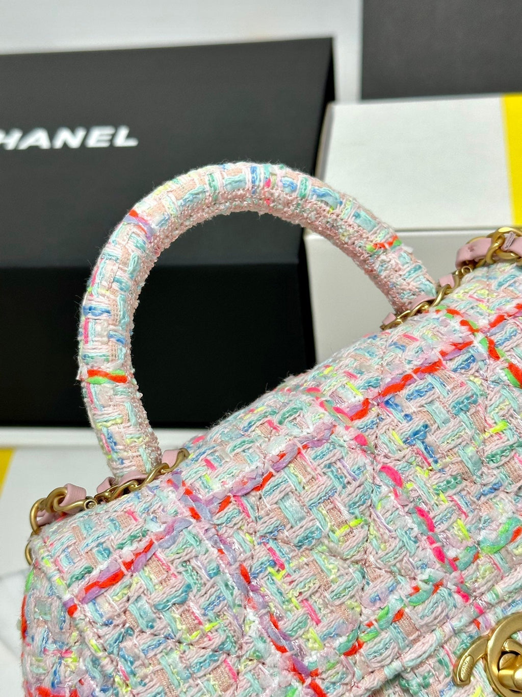 CHANEL MINI 21 FLAP BAG IN LIGHT PINK MIX COLORFUL WOOL TWEED
