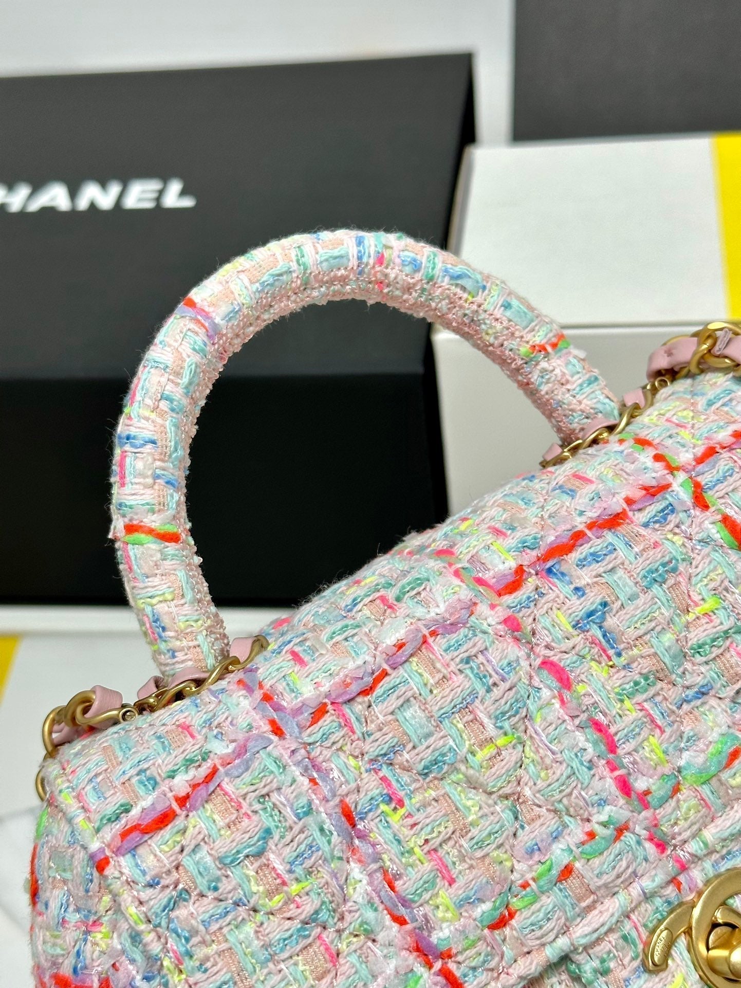 CHANEL MINI 21 FLAP BAG IN LIGHT PINK MIX COLORFUL WOOL TWEED