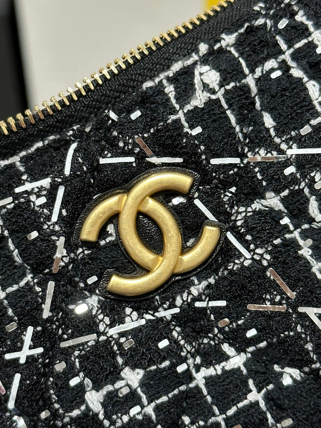 CHANEL HOBO BAG 23 IN BLACK MIX WHITE TWEED GOLD HARDWARE
