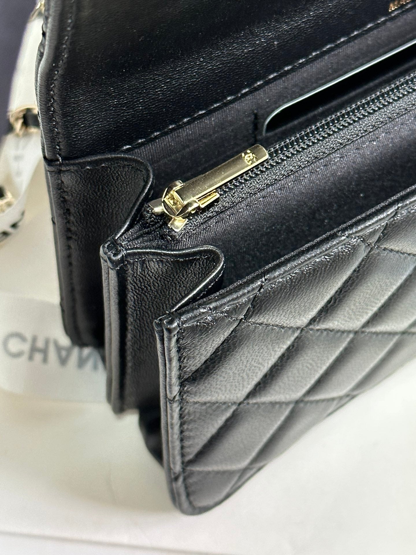 CHANEL FLAP BAG 18 WITH HANDLE IN BLACK CALFSKIN GOLD HARDWARE