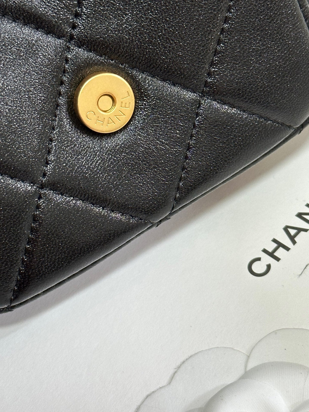 CHANEL QUILTED HOBO CARGO BAG 31 IN BLACK CALFSKIN GOLD CHAIN