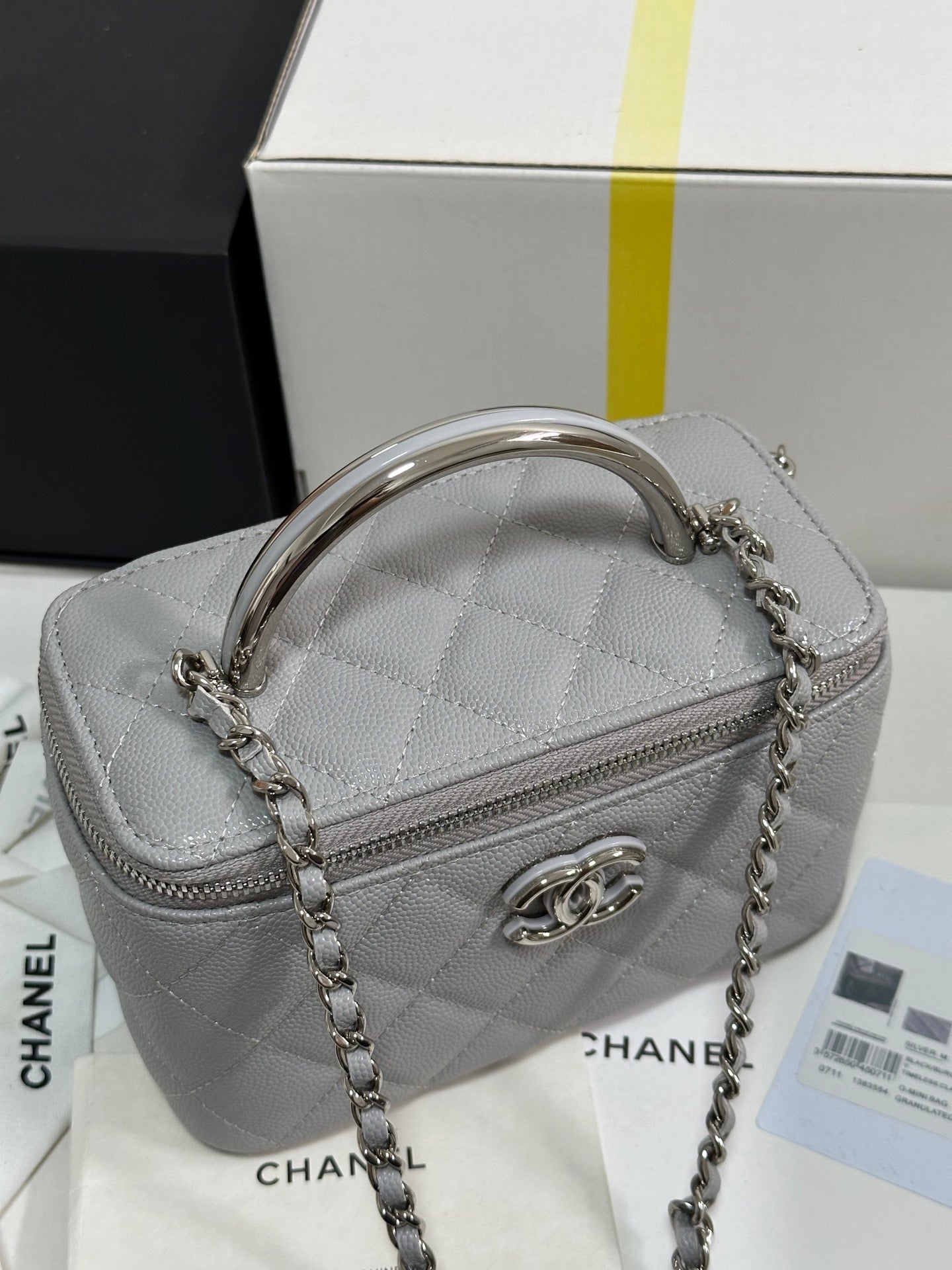 CHANEL MINI VANITY TOP HANDLE CASE 17 IN GREY CAVIAR SKIN SILVER-TONE PLATED METAL