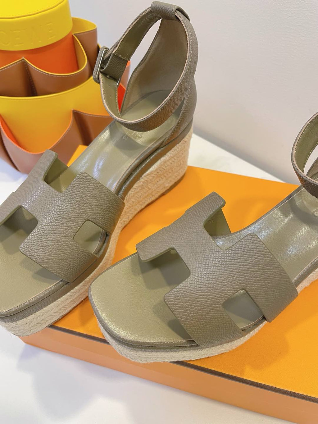 HERMES ELDA ESPADRILLE IN MOCHA BROWN EPSOM CALFSKIN