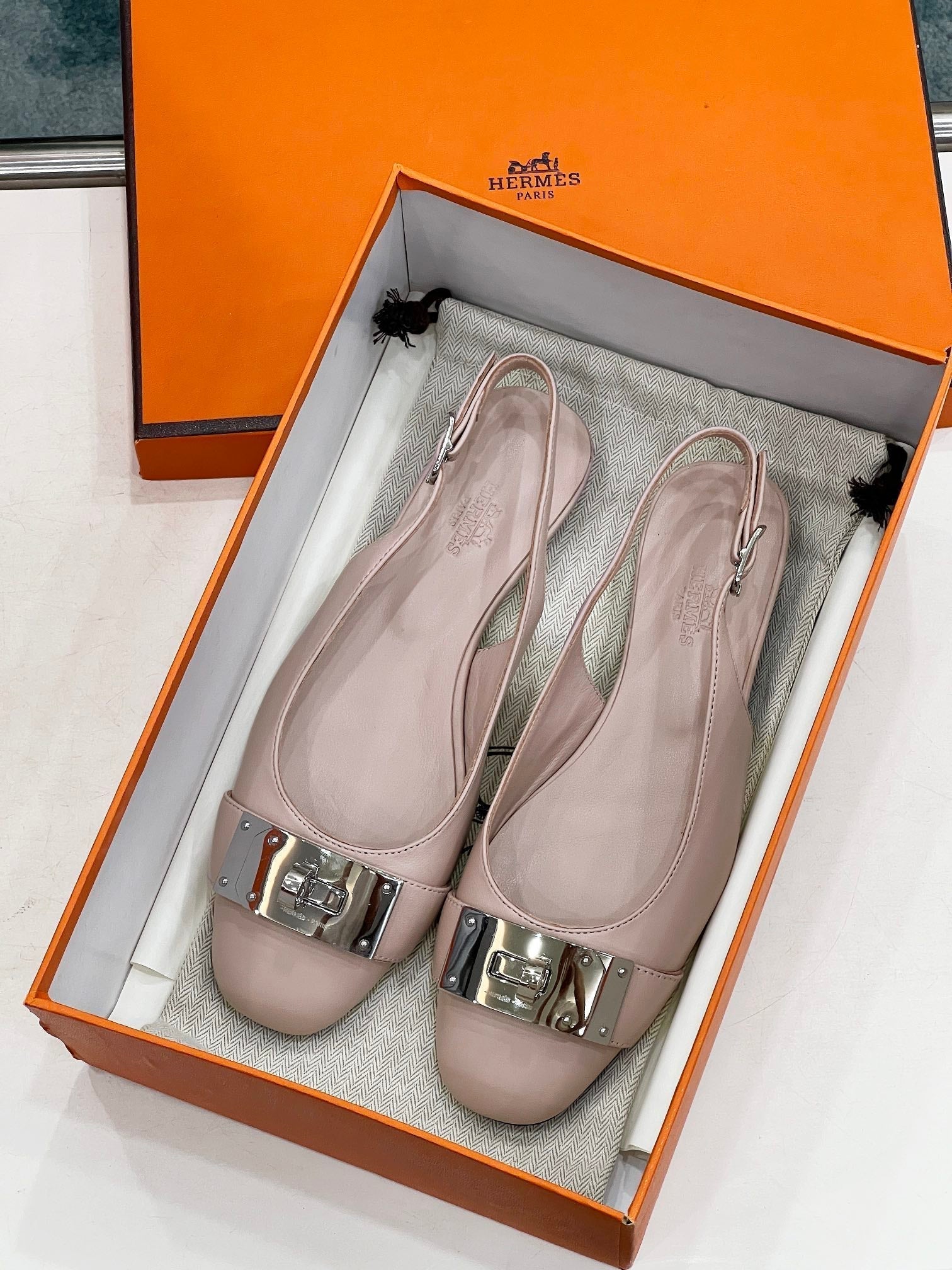 HERMES INNOCENTE SLINGBACK LIGHT PINK CALKSIN