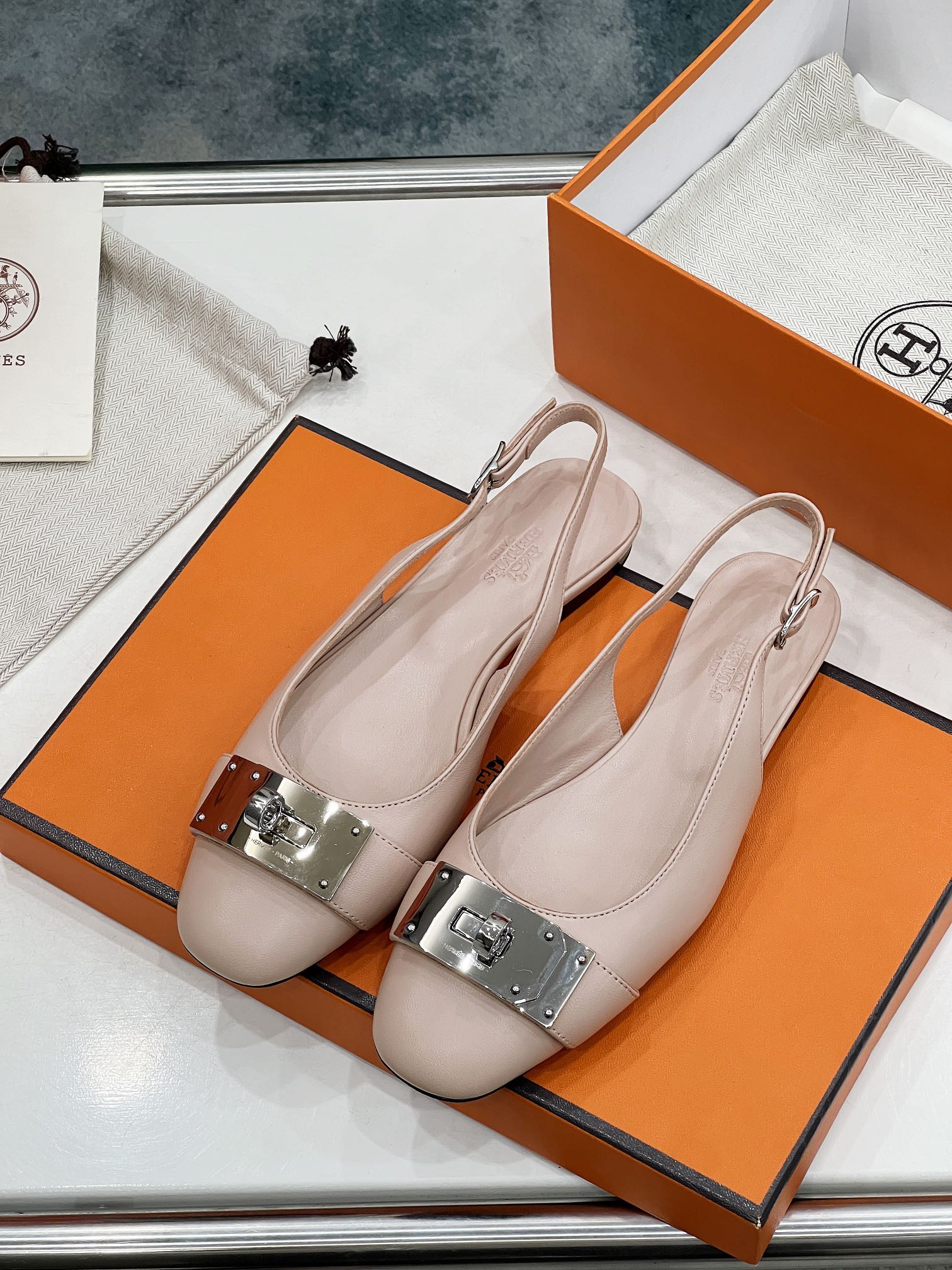 HERMES INNOCENTE SLINGBACK LIGHT PINK CALKSIN