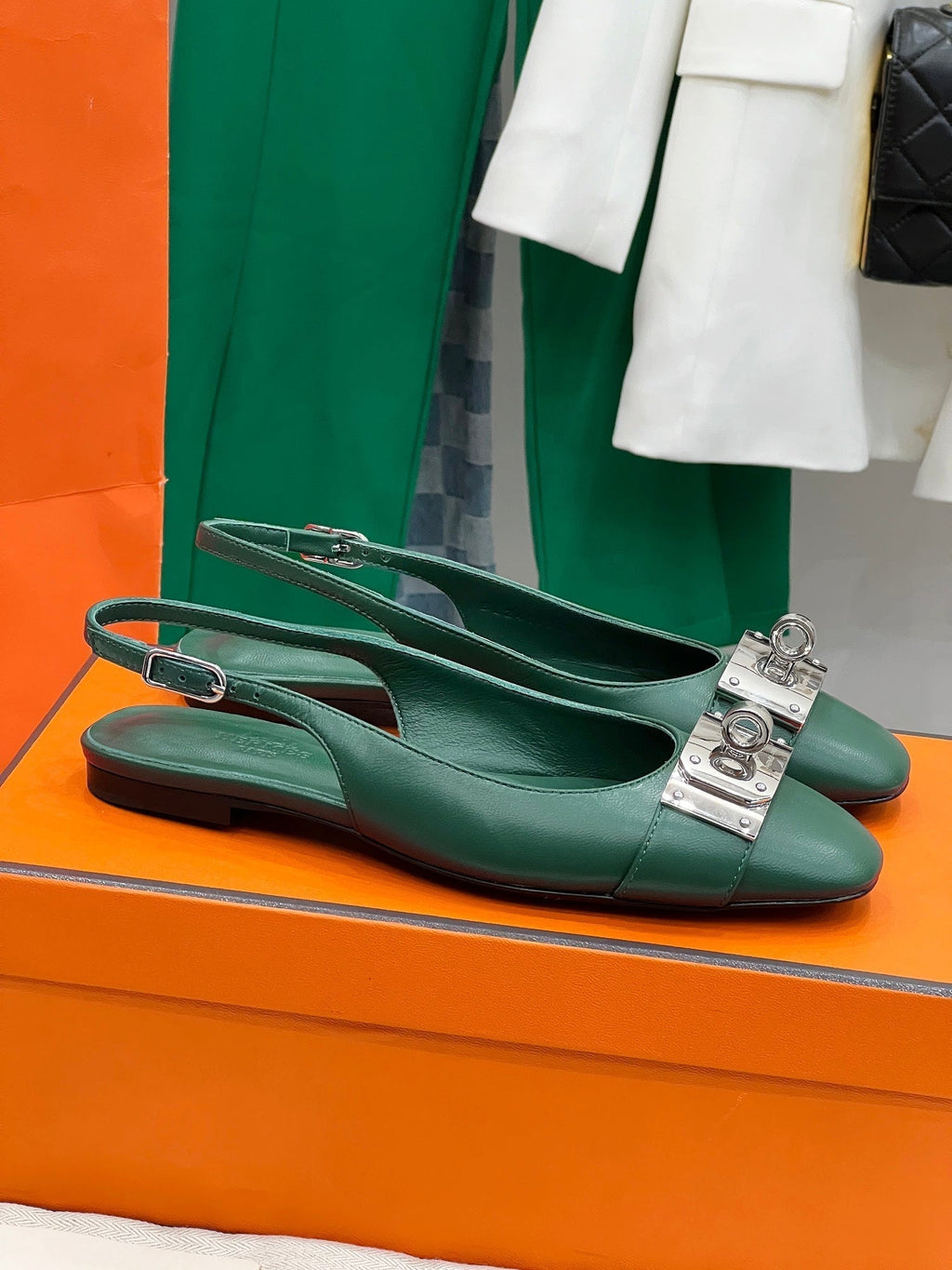 HERMES INNOCENTE SLINGBACK CASTLETON GREEN CALKSIN