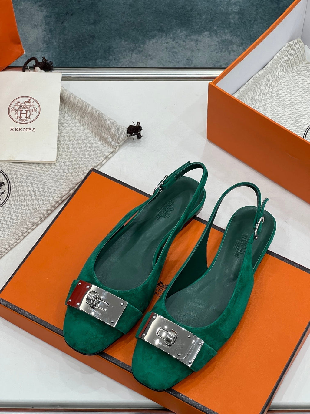 HERMES INNOCENTE SLINGBACK CASTLETON GREEN SUEDE