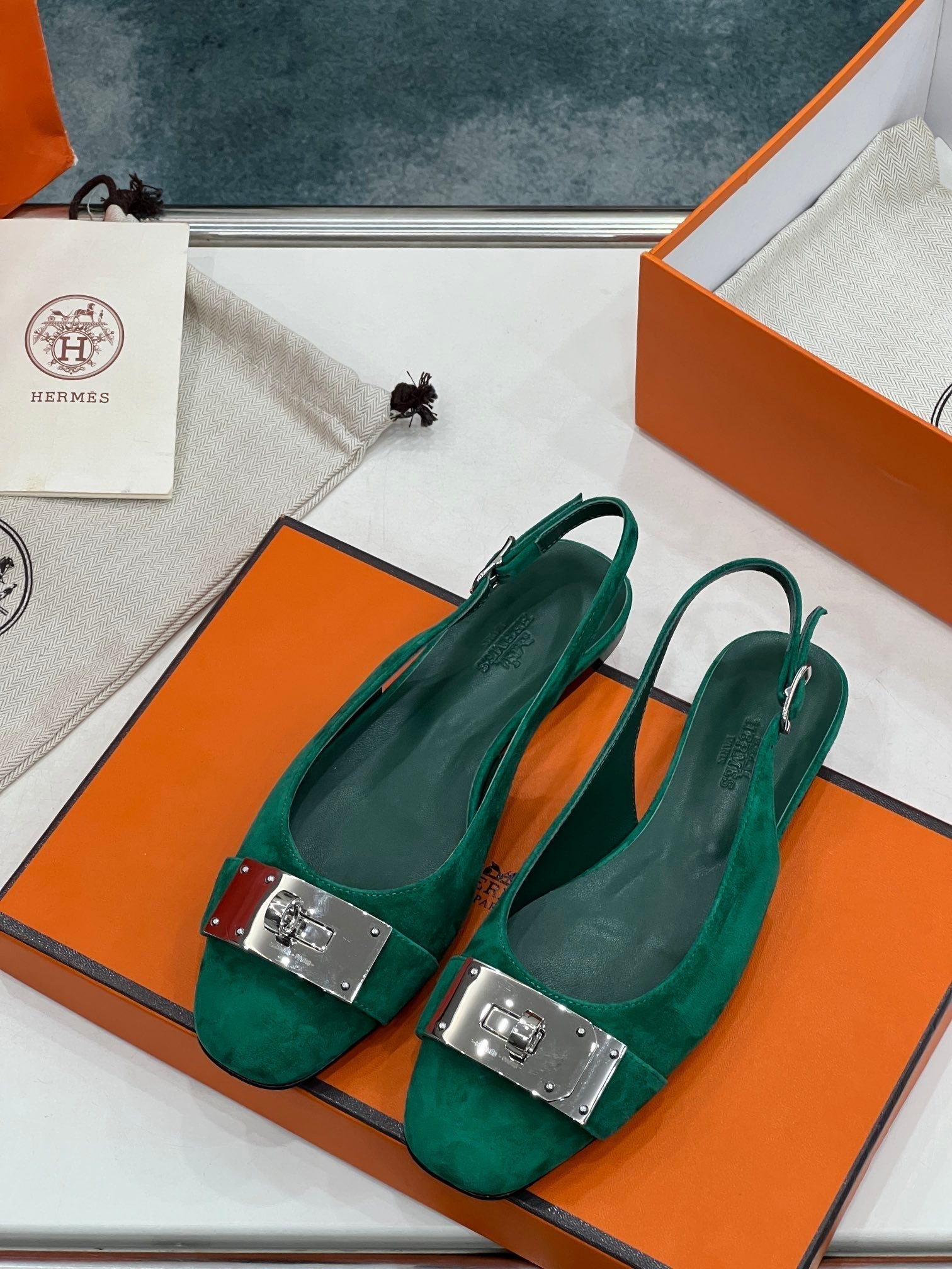 HERMES INNOCENTE SLINGBACK CASTLETON GREEN SUEDE