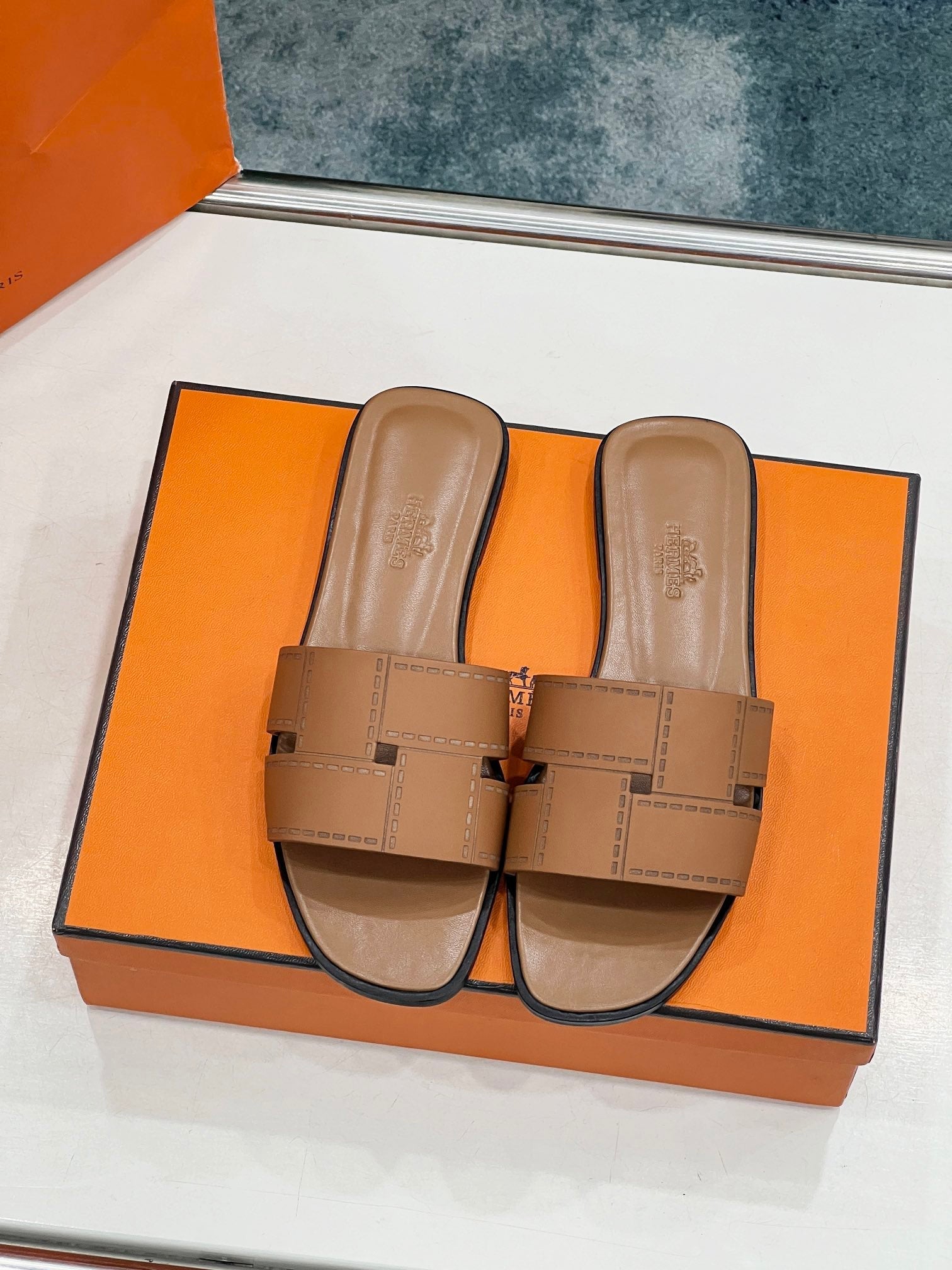 HERMES IDIOMA SANDAL IN BRONZE BROWN CALFSKIN