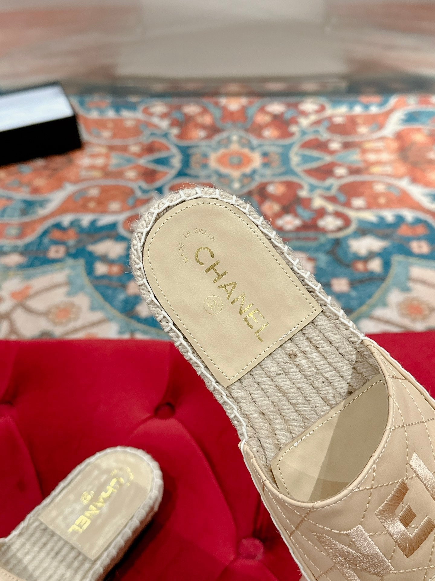 CHANEL FLAT SLIPPERS IN BEIGE LAMBSKIN MIX WOVEN