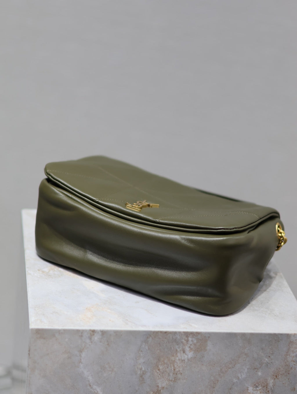 YSL 25S JAMIE 25 IN LIGHT MUSK LAMBSKIN GOLD HARDWRE