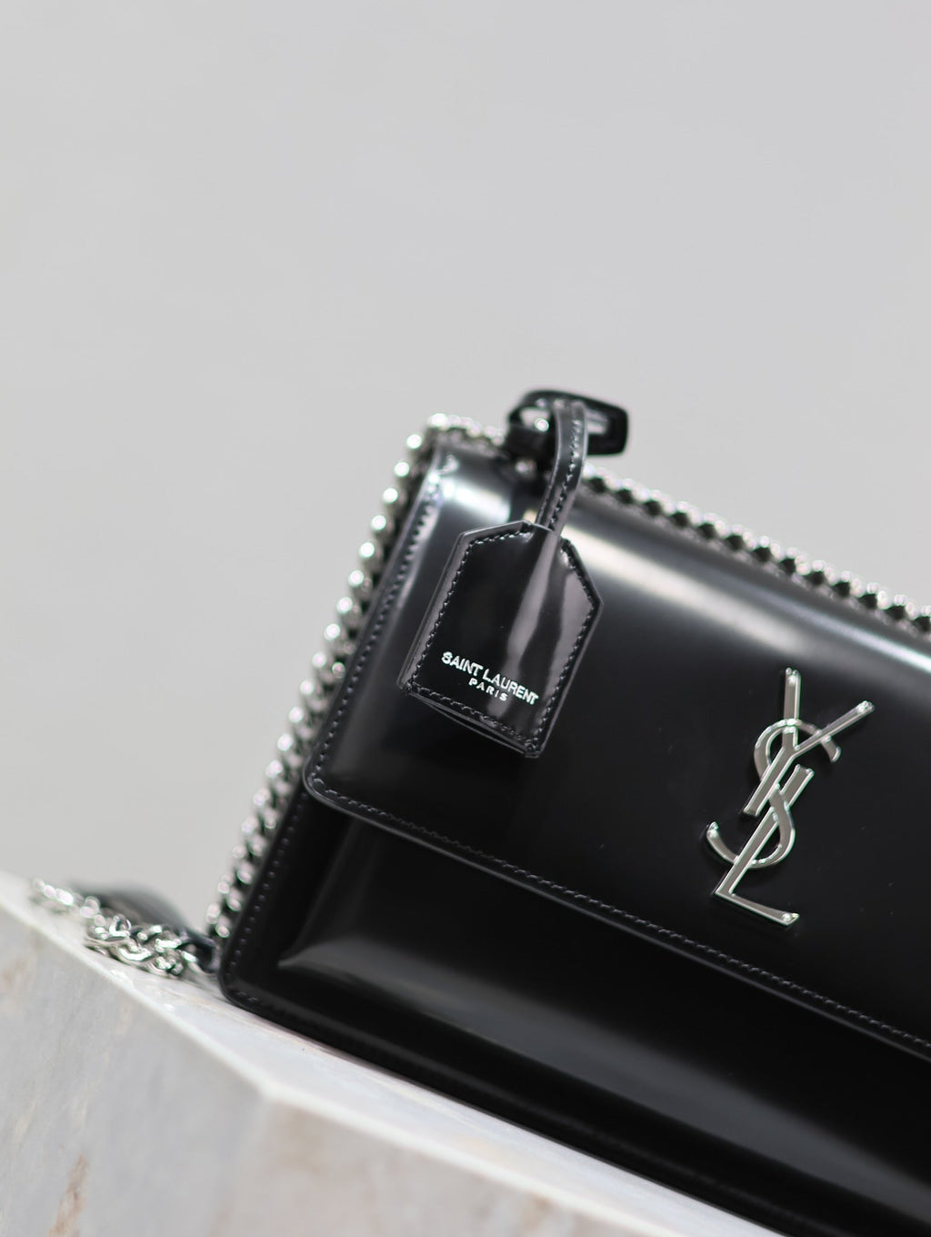 YSL 25S SUNSET MEDIUM 22 IN BLACK SHINY CALFSKIN SILVER HARDWRE