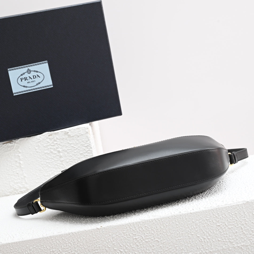 PRADA DUMPLING BAG 30 IN BLACK CALFSKIN