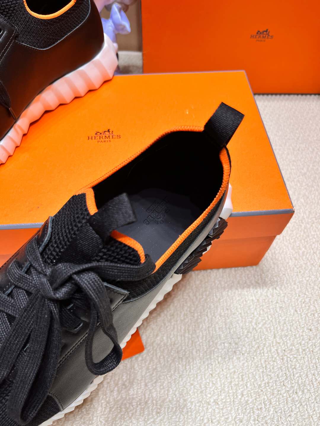 HERMES DEPART SLIP-ON SNEAKER IN BLACK MIX WHITE KNIT AND CALFSKIN