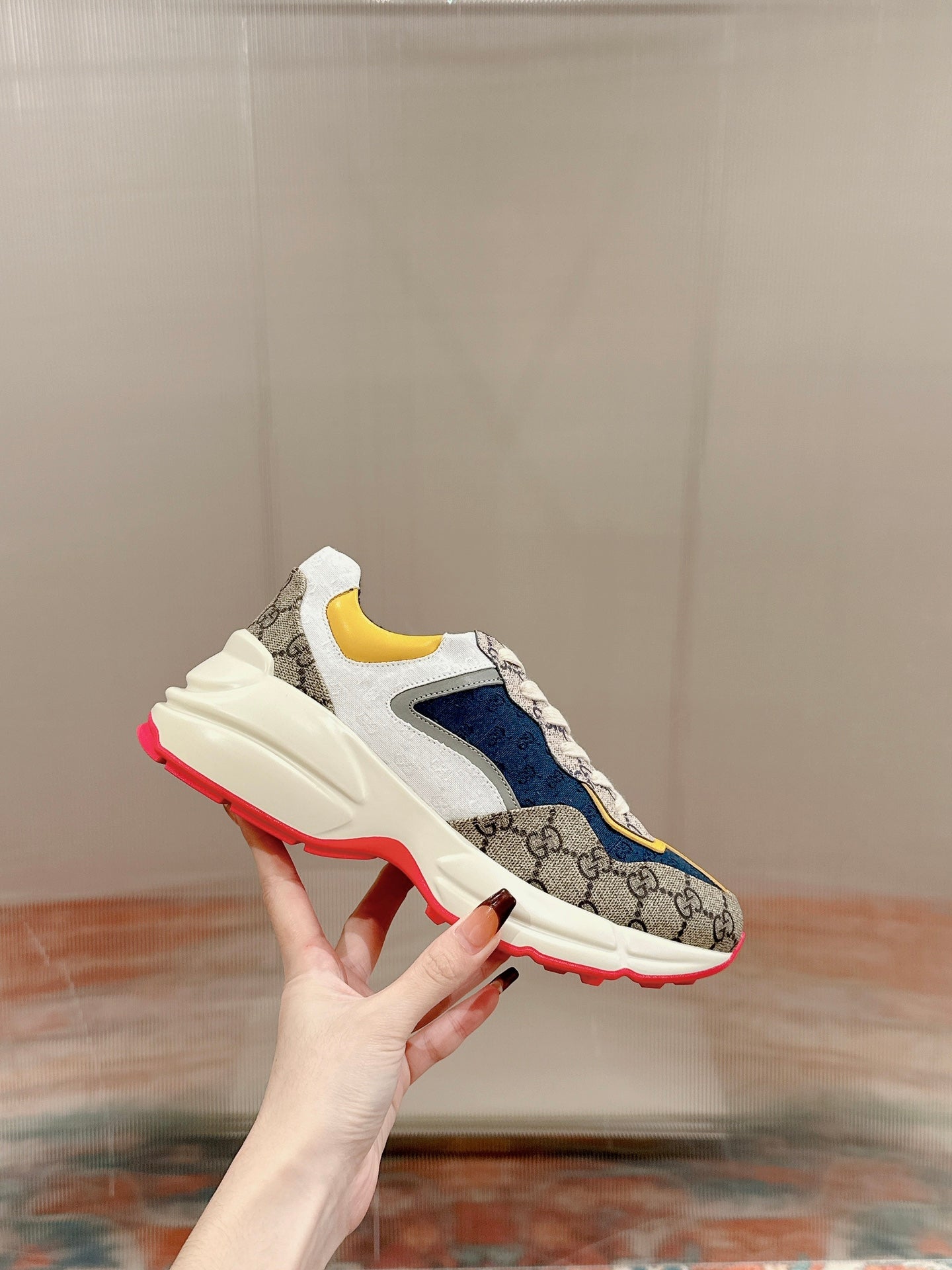 GUCCI RHYTON TRAINER LIGHT BROWN AND LEMON CALFSKIN