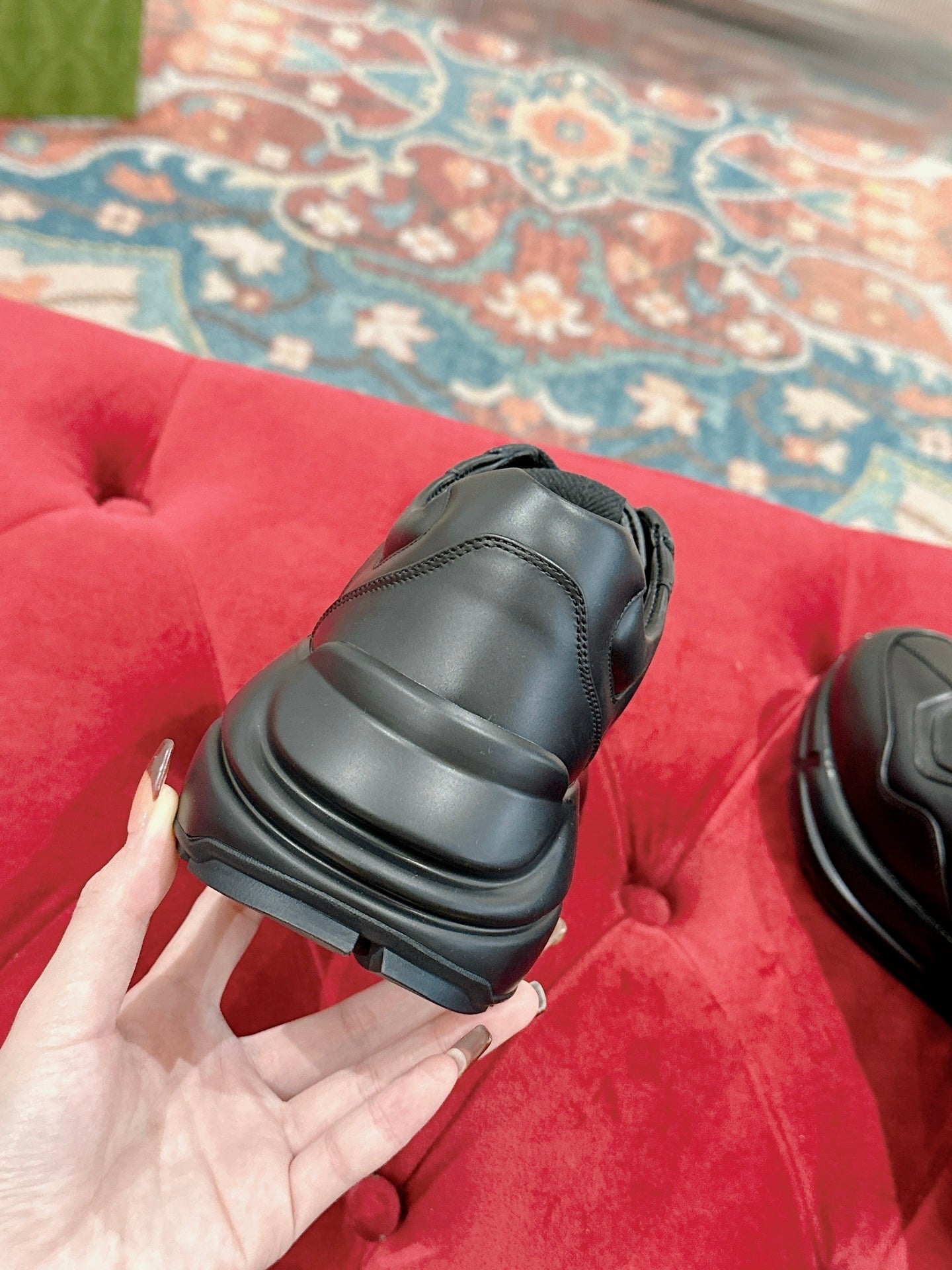GUCCI RHYTON TRAINER BLACK CALFSKIN WITH WHITE LOGO