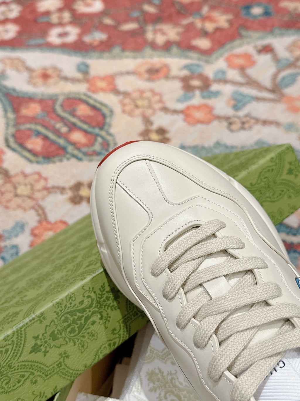 GUCCI RHYTON TRAINER WHITE CALFSKIN WITH DOREMON MOTIF