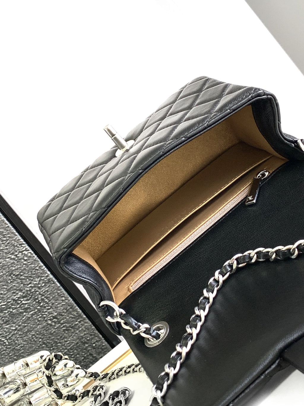 CHANEL SMALL 17 FLAP BAG IN BLACK CALFSKIN