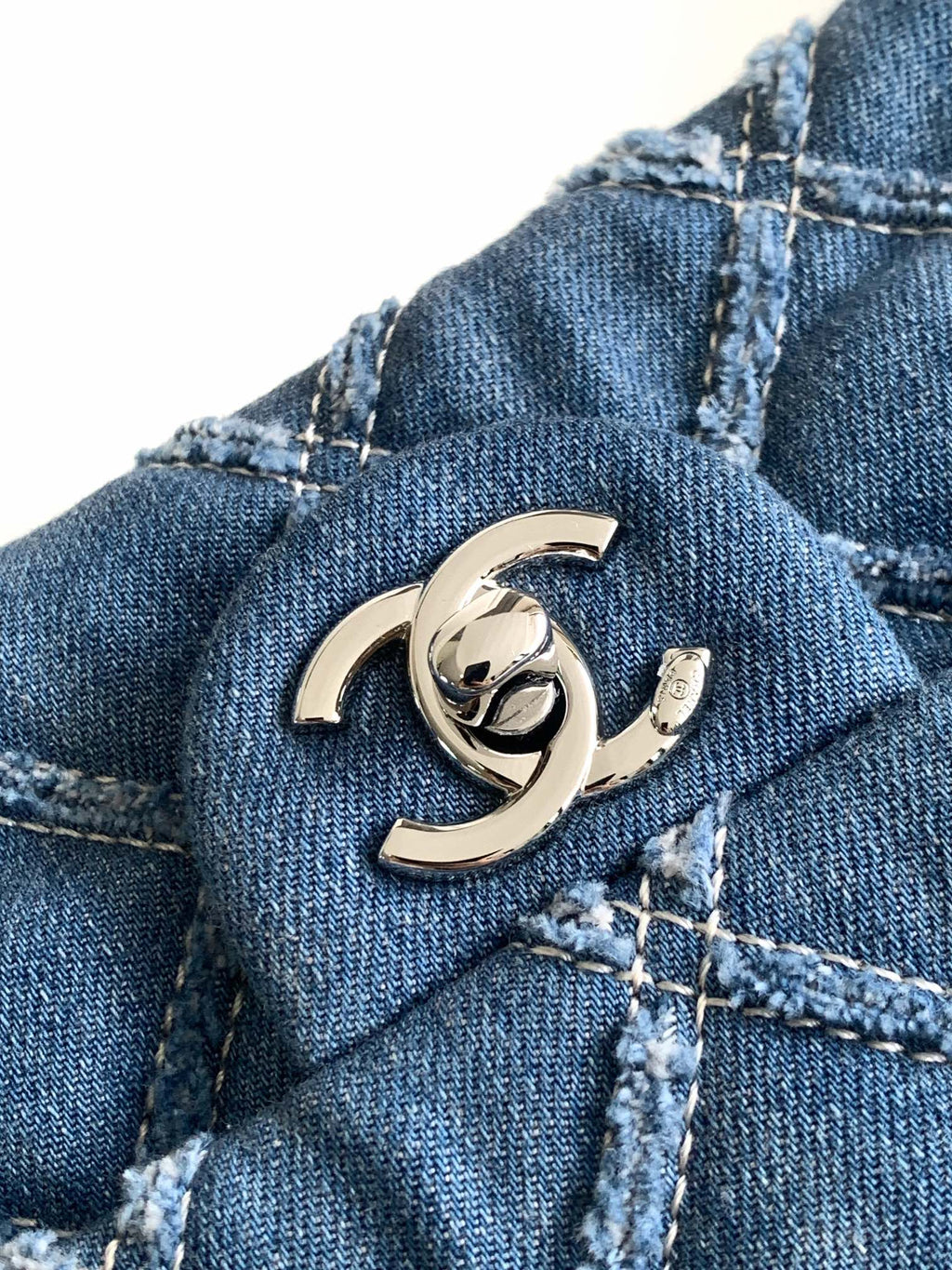 CHANEL MINI 25 CLASSIC BAG IN BLUE COBALT DENIM