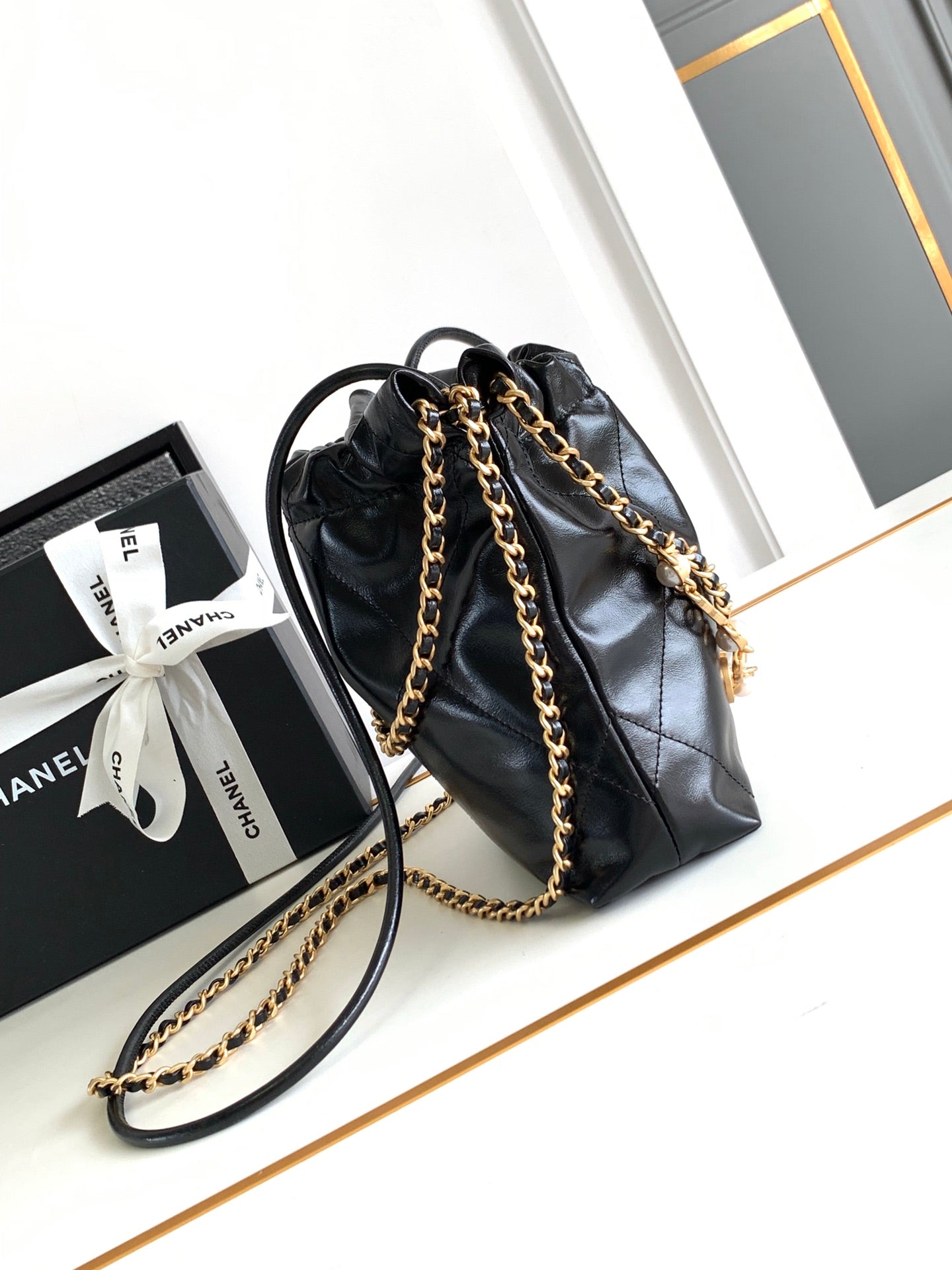 CHANEL MINI 20 BAG IN BLACK SHINNY CALFSKIN WITH GOLD METAL
