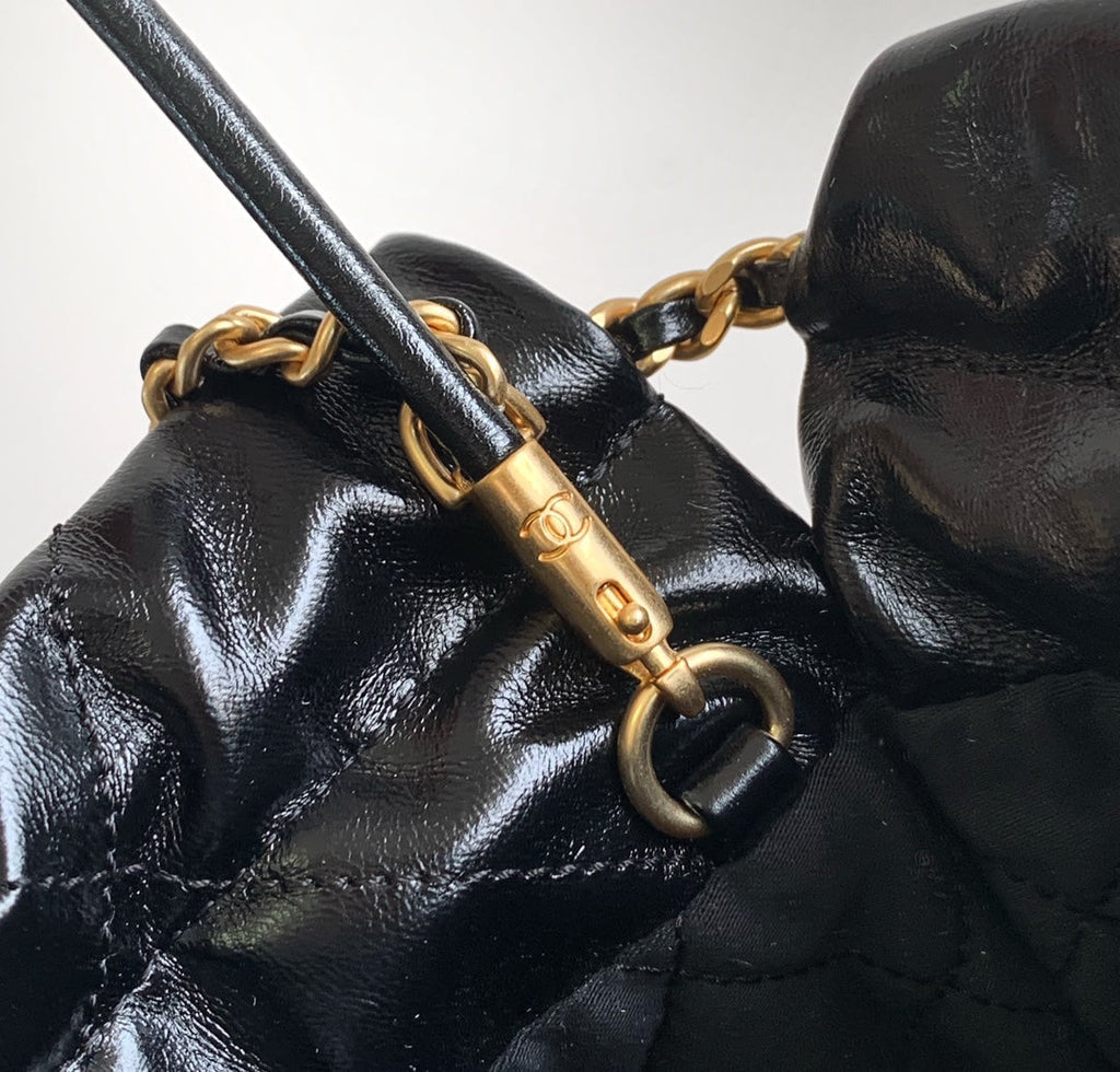 CHANEL MINI 20 BAG IN BLACK SHINNY CALFSKIN WITH GOLD METAL