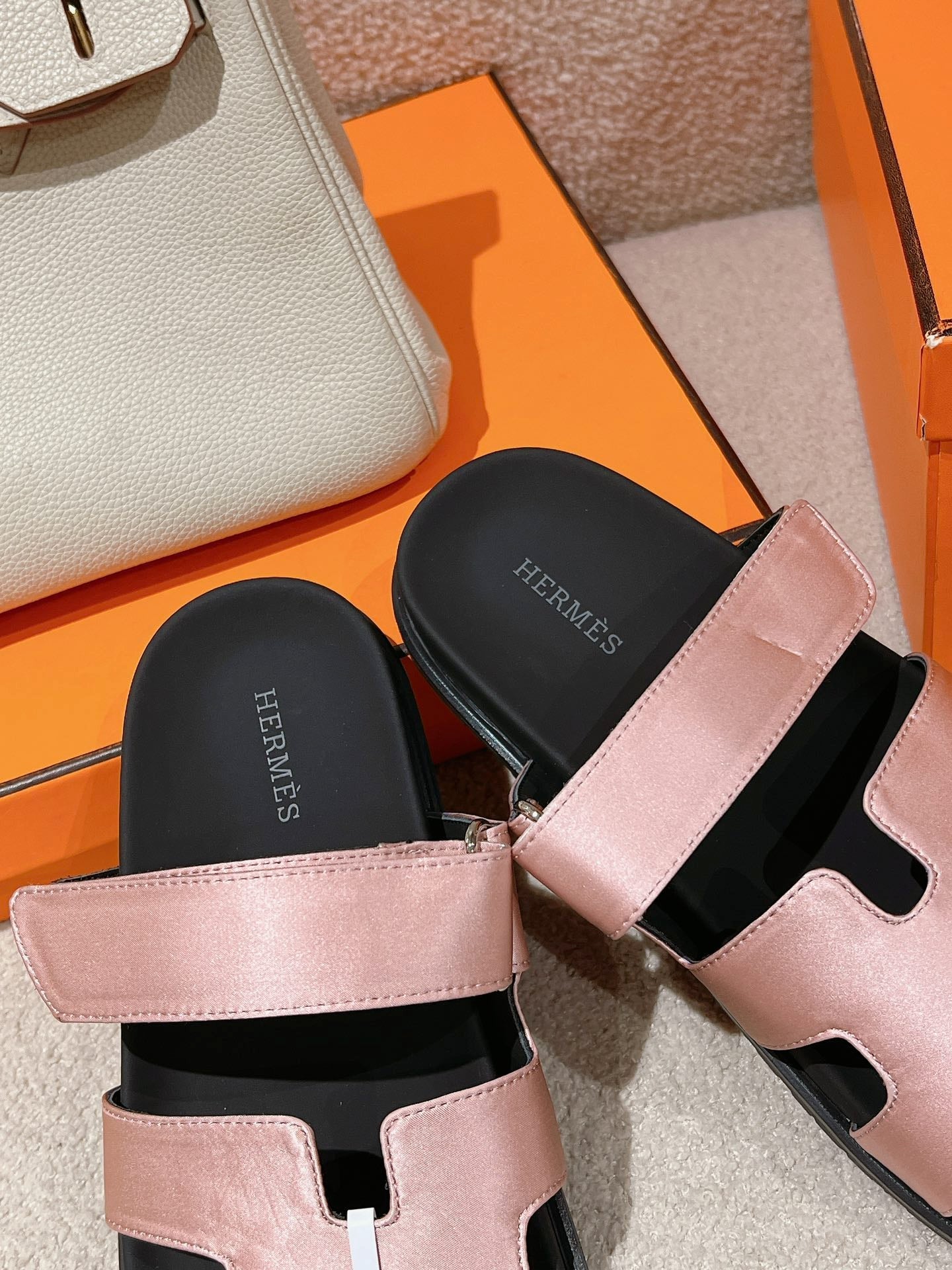 HERMES CHYPRE SANDAL BLACK MIX PASTEL PINK CALFSKIN