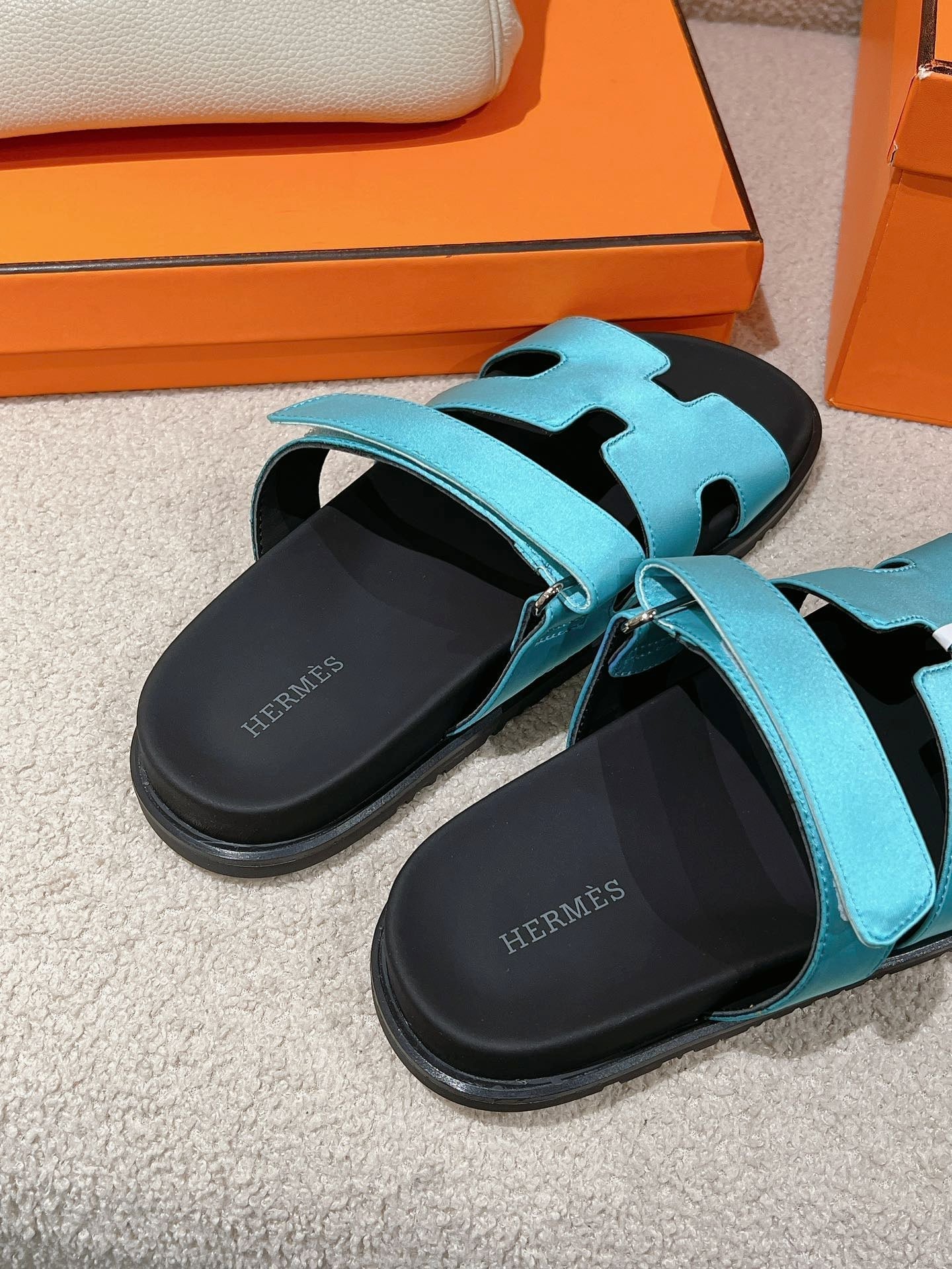HERMES CHYPRE SANDAL BLACK MIX SKY CALFSKIN