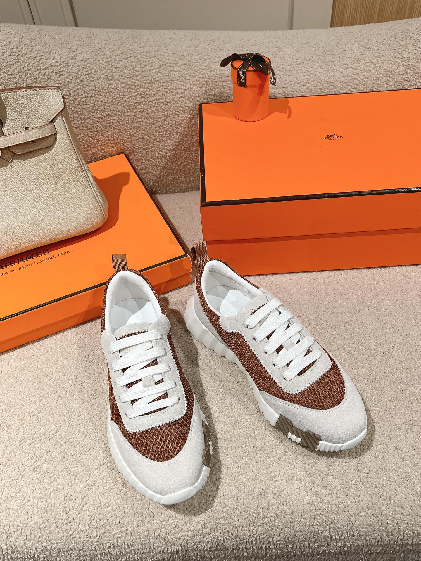 HERMES MAINLAND SNEAKER IN PALE GRAY SUEDE AND CARAMEL BROWN BREATHABLE MESH FABRIC
